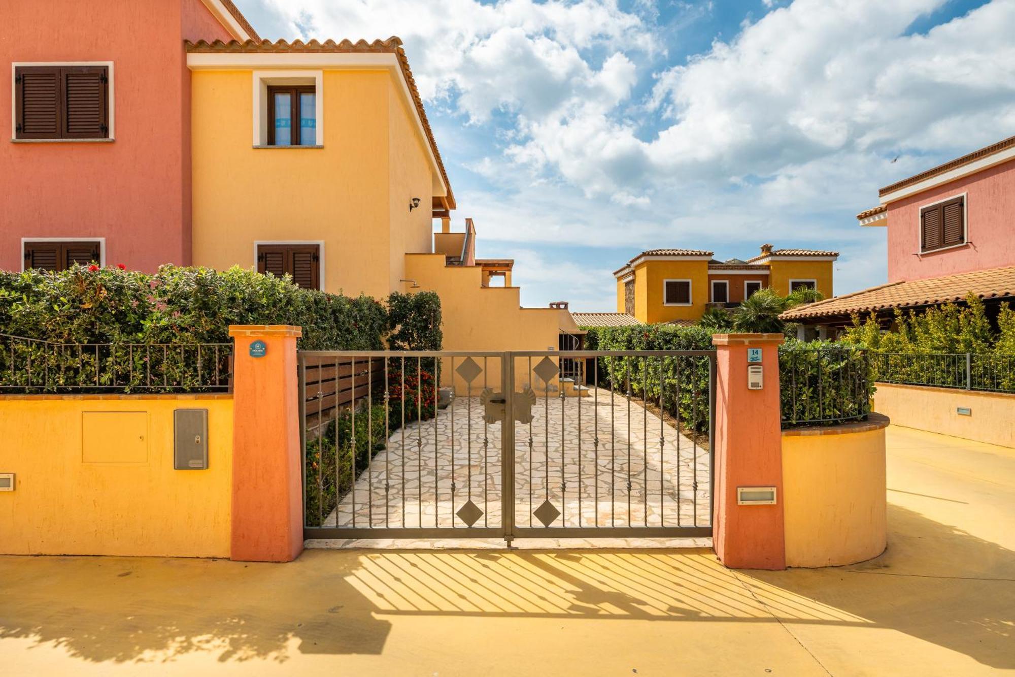 Mattia House Villa Villasimius Exterior photo