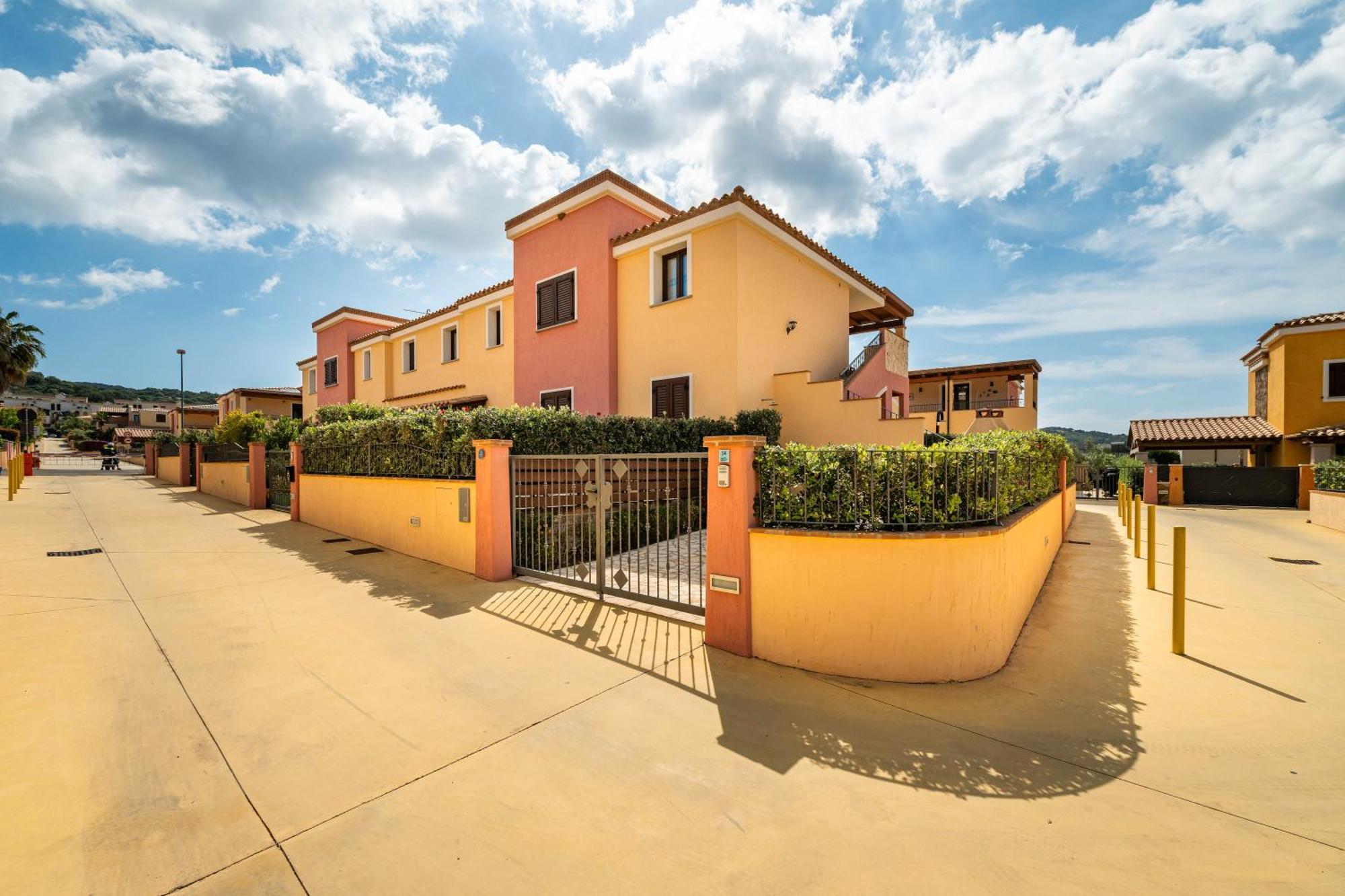 Mattia House Villa Villasimius Exterior photo